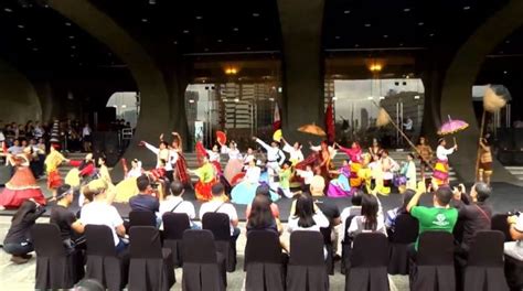 Philippine Arts Month opens with Pasinaya festival of 3,000 artists.